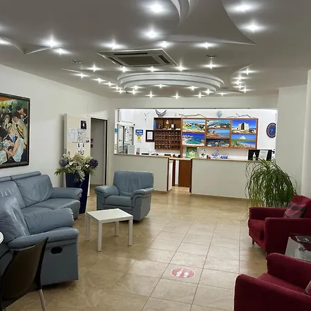 Corallo Hotel 3*