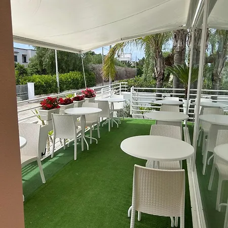 Hotel Corallo Torre Santa Sabina