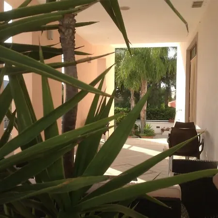 Corallo Otel Torre Santa Sabina