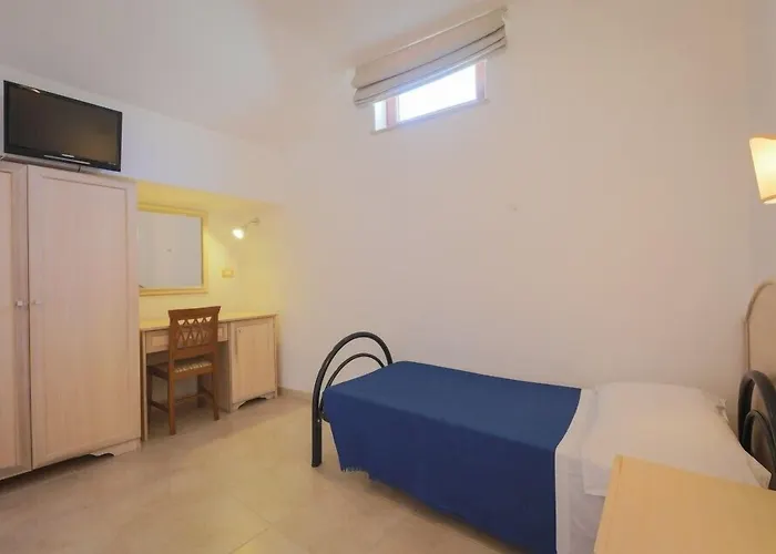 Corallo Hotel Torre Santa Sabina