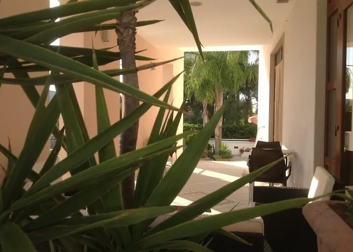 Corallo Hotel Torre Santa Sabina